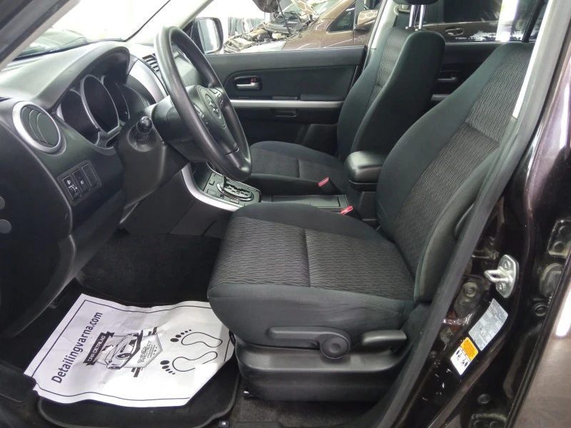 Suzuki Grand vitara 2.4i ШВЕЙЦАРИЯ, снимка 12 - Автомобили и джипове - 46671578