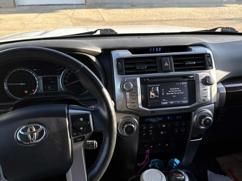 Toyota 4runner CARFAX* АВТОФИНАНСИРАНЕ* БЕЗ ПЪРВОНАЧАЛНА ВНОСКА* , снимка 9 - Автомобили и джипове - 52620521