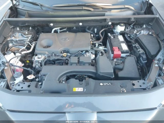 Toyota Rav4 15k km* LE* Камера* High Beam* , снимка 13 - Автомобили и джипове - 53456379