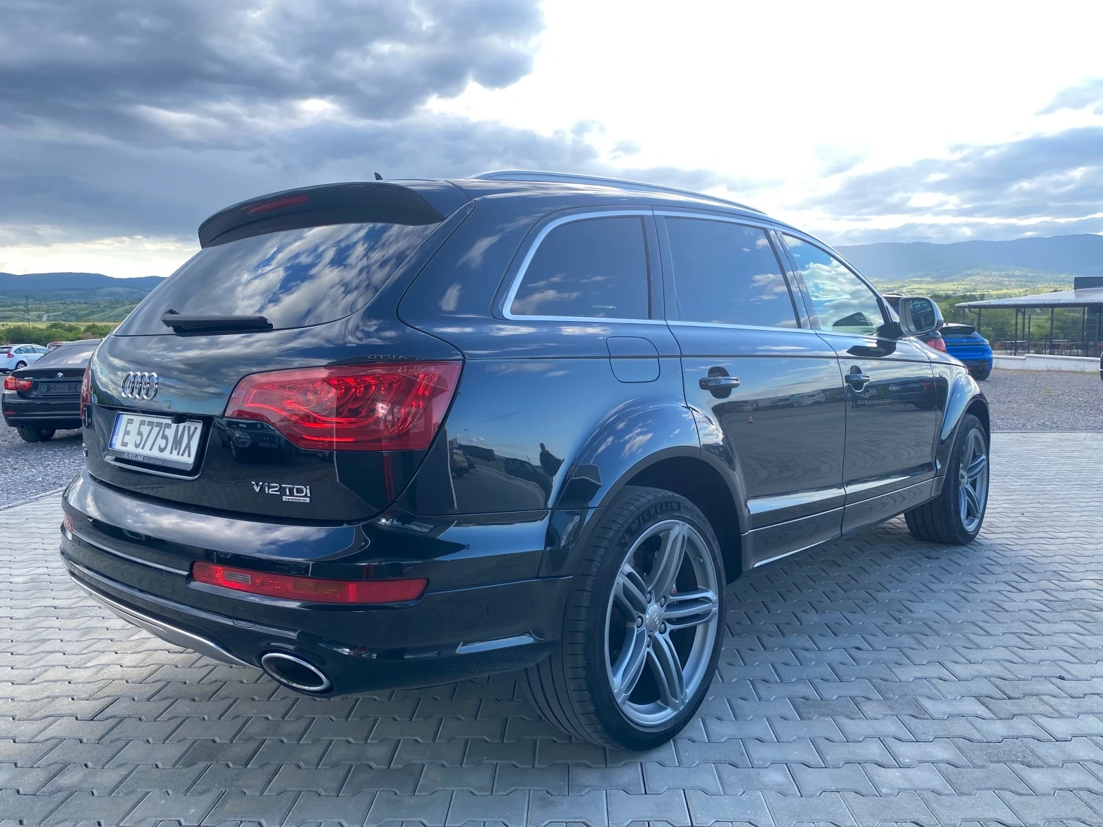 Audi Q7 6.0 TDI V12 - изображение 5