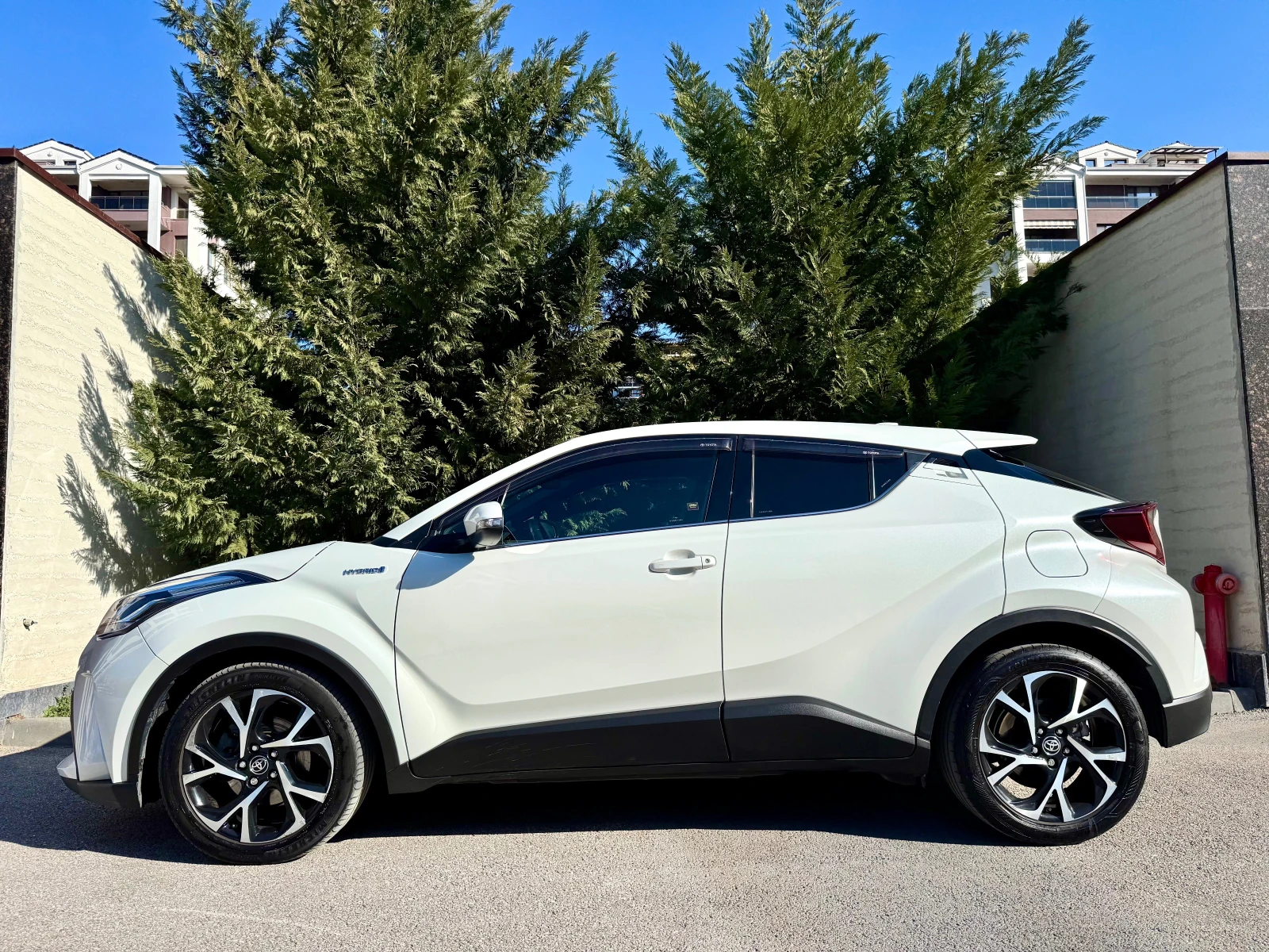 Toyota C-HR 1.8 HYBRID FACE-LIFT NAVI CARPLAY LED  - изображение 8