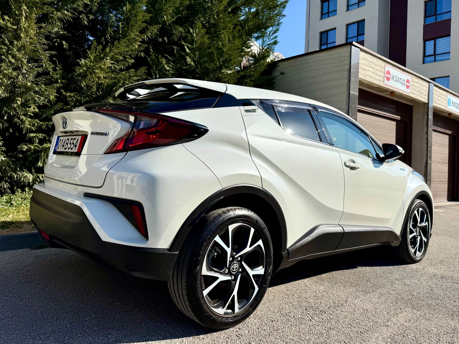 Toyota C-HR 1.8 HYBRID FACE-LIFT NAVI CARPLAY LED  - изображение 5