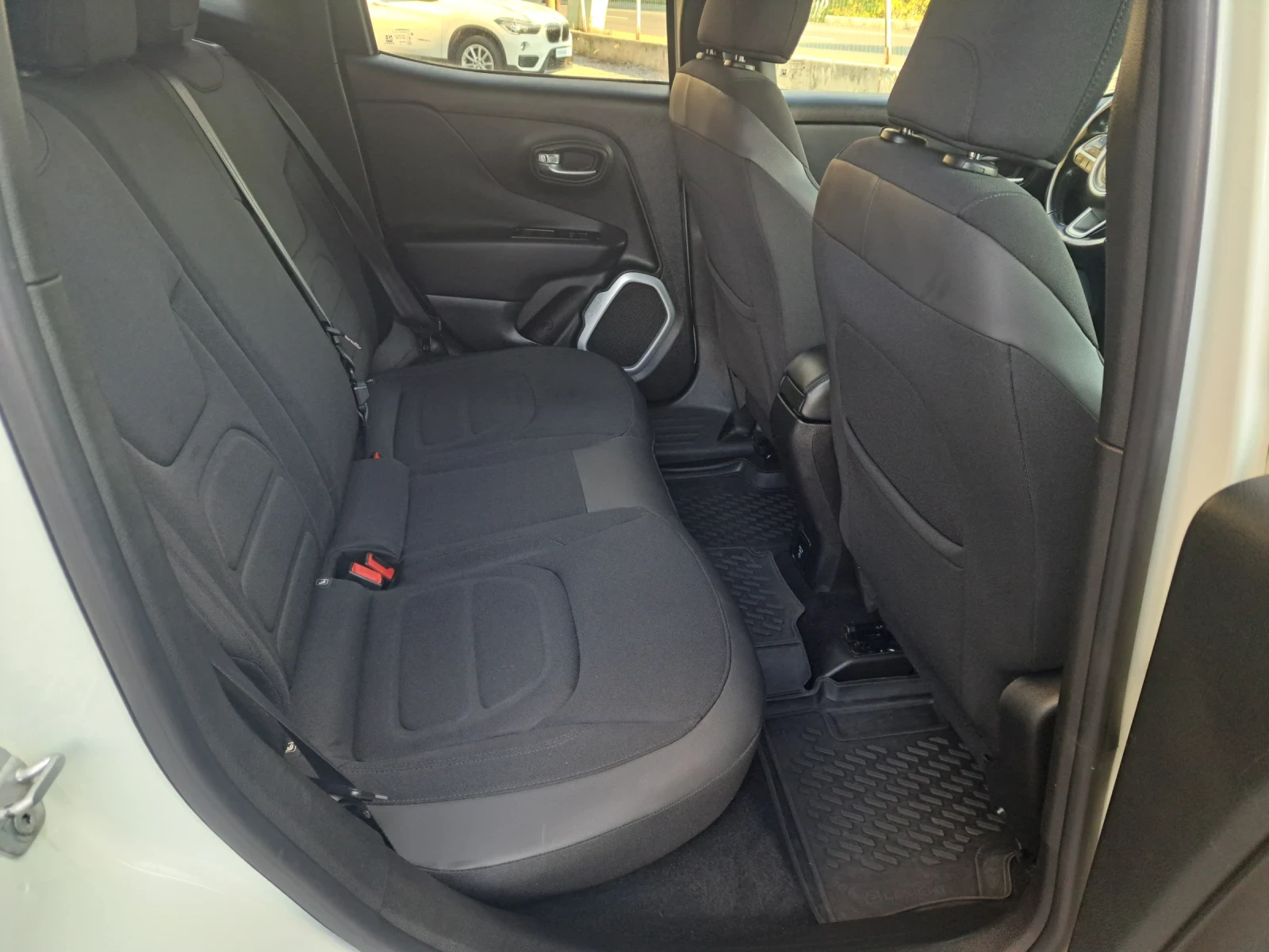 Jeep Renegade 2.0MJTD 4WD LIMITED | Mobile.bg   11