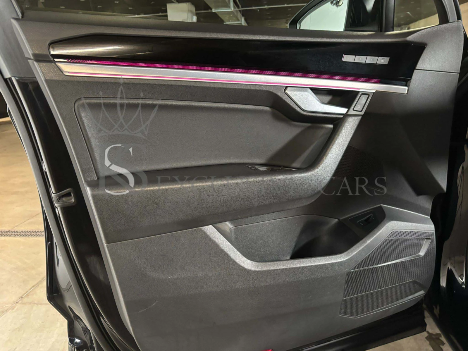 VW Touareg 3.0 TDI* 4MOTION* LED* НОВ МОТОР НА 46000 КМ - изображение 7