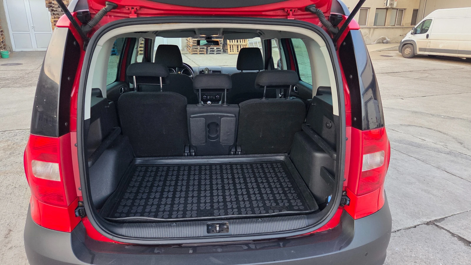 Skoda Yeti 2.0 TDI 4х4 , снимка 5 - Автомобили и джипове - 53698046