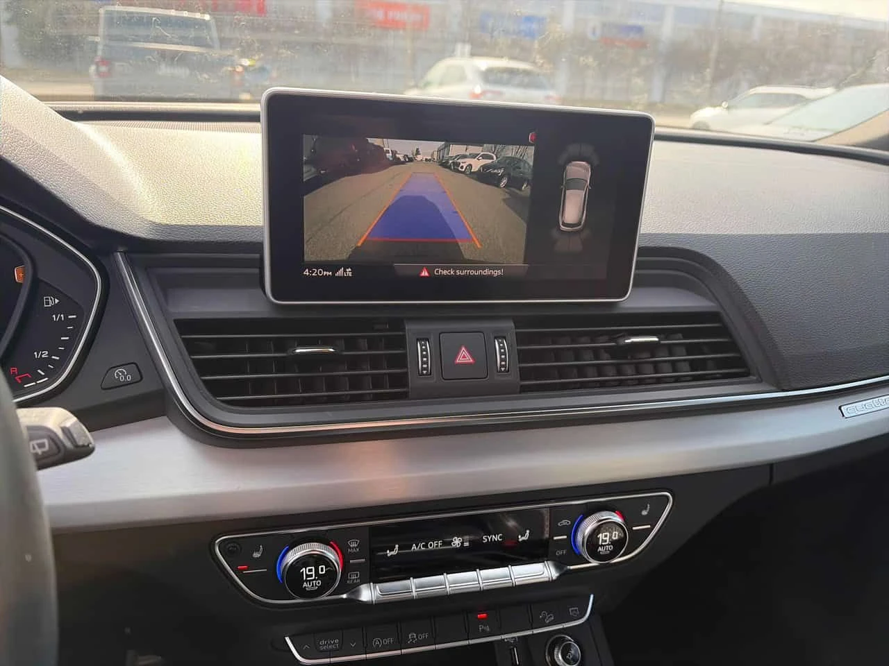 Audi SQ5 * Progressiv * S-LINE * ДИСТРОНИК * КАМЕРА * , снимка 9 - Автомобили и джипове - 53977397