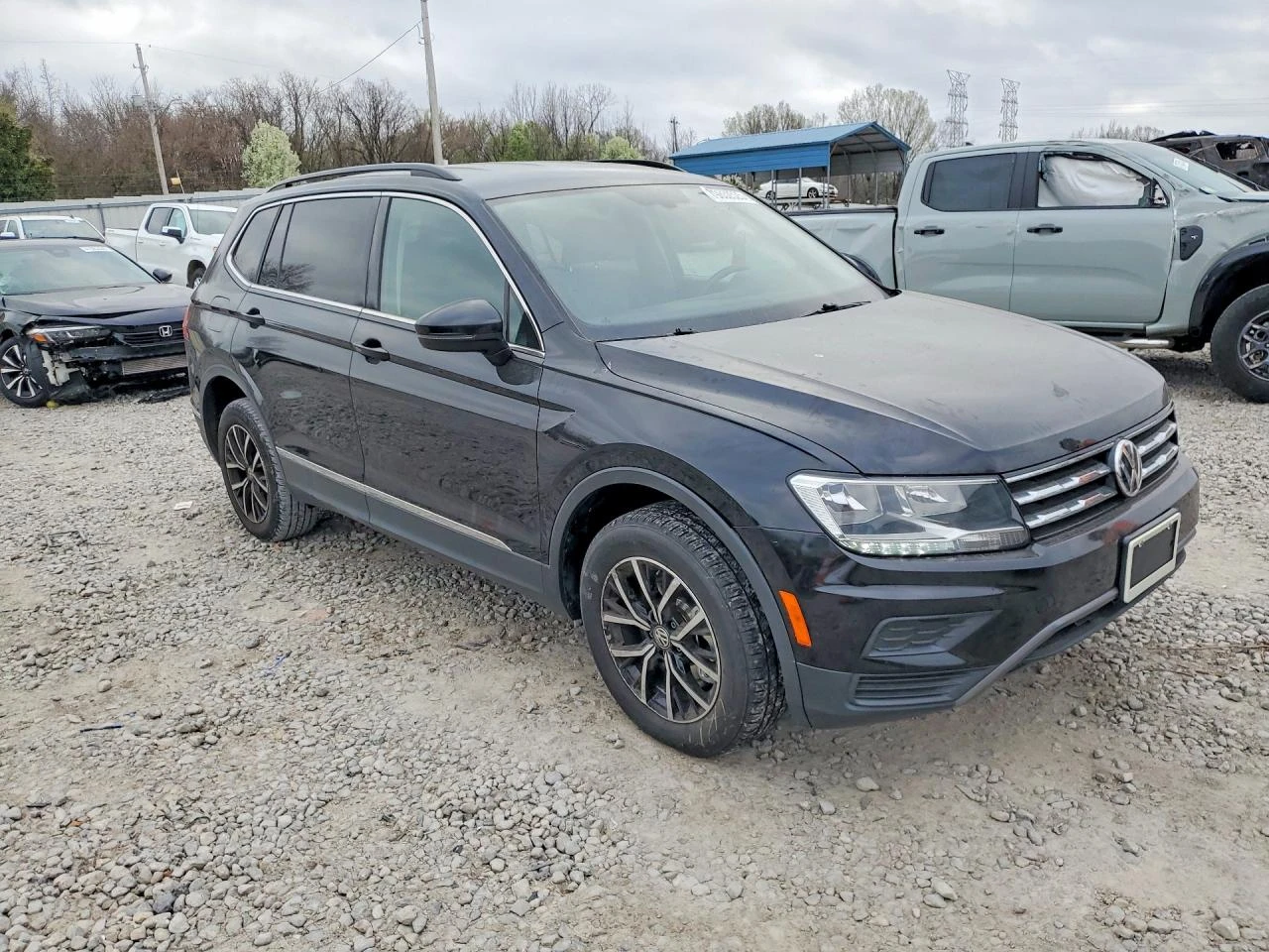 VW Tiguan 2.0* 4Х4* SE* РЕАЛНИ КМ!, снимка 2 - Автомобили и джипове - 54152889