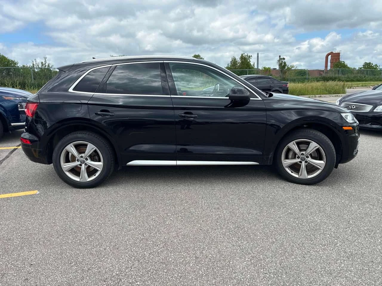 Audi Q5 * Progressiv * CARFAX * 360 * ПАНО * КЛИП НА МОТОР, снимка 3 - Автомобили и джипове - 54938092