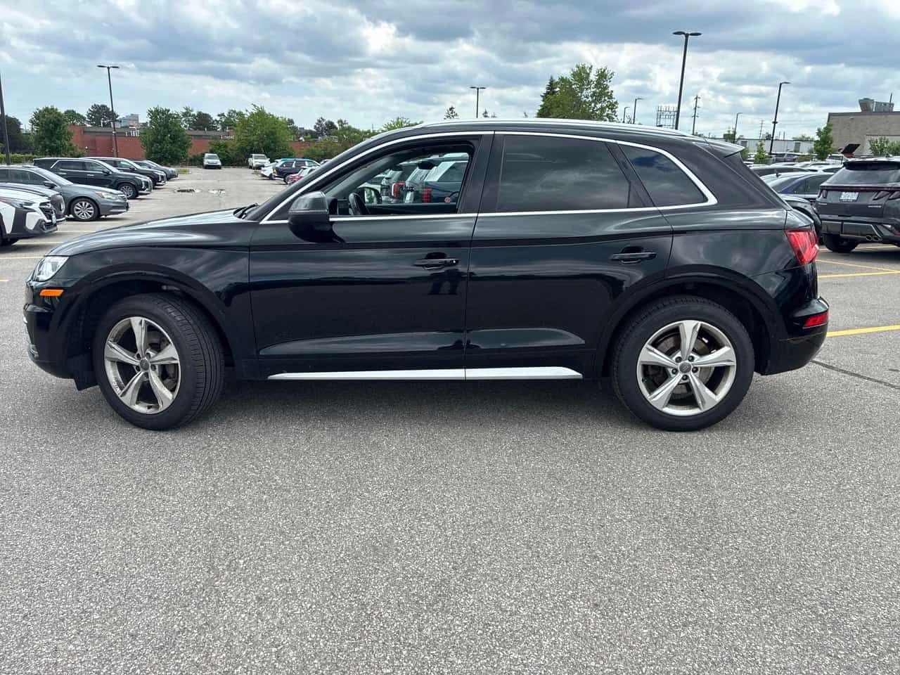 Audi Q5 * Progressiv * CARFAX * 360 * ПАНО * КЛИП НА МОТОР, снимка 2 - Автомобили и джипове - 54938092