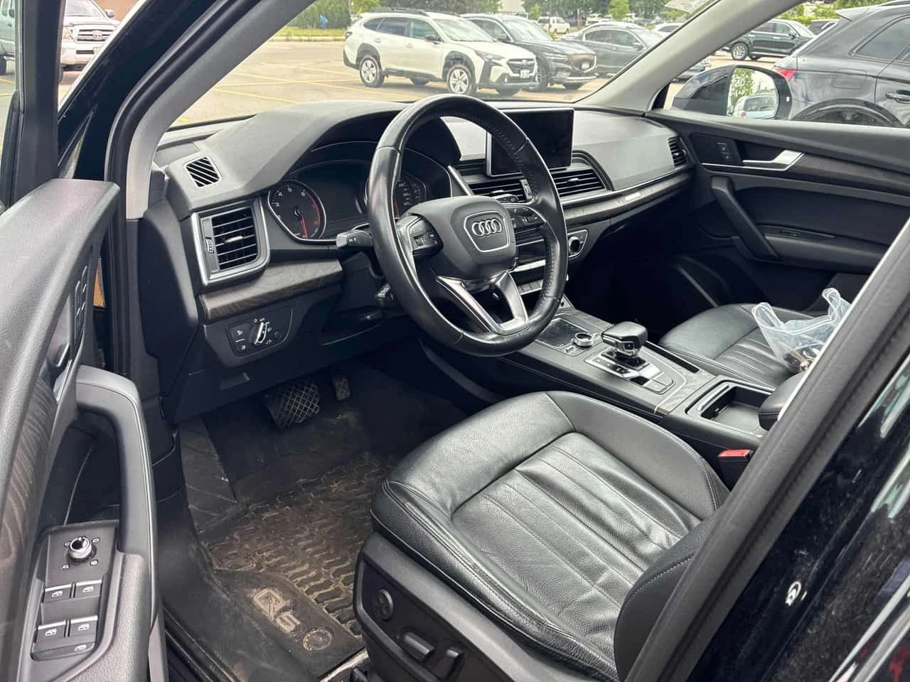 Audi Q5 * Progressiv * CARFAX * 360 * ПАНО * КЛИП НА МОТОР, снимка 5 - Автомобили и джипове - 54938092