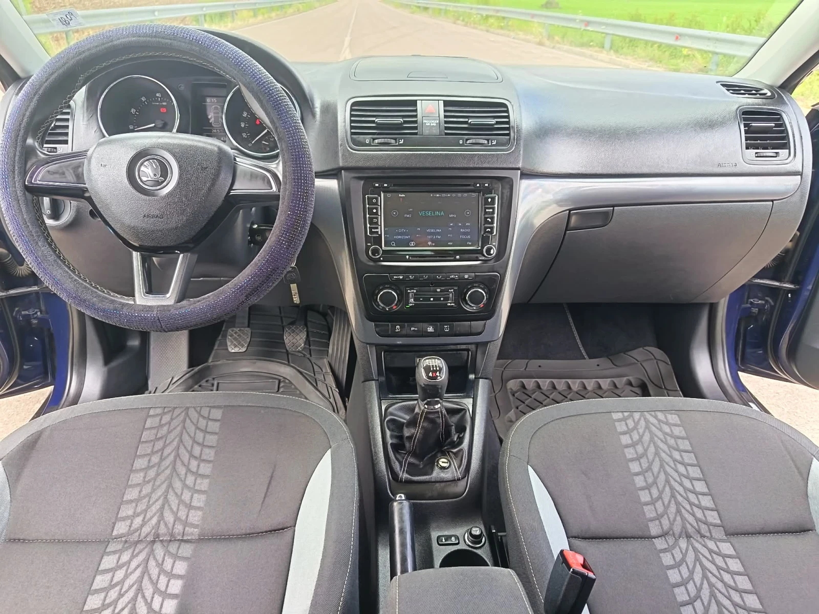 Skoda Yeti 1.8 TSI 4X4  FACELIFT , снимка 13 - Автомобили и джипове - 55399724