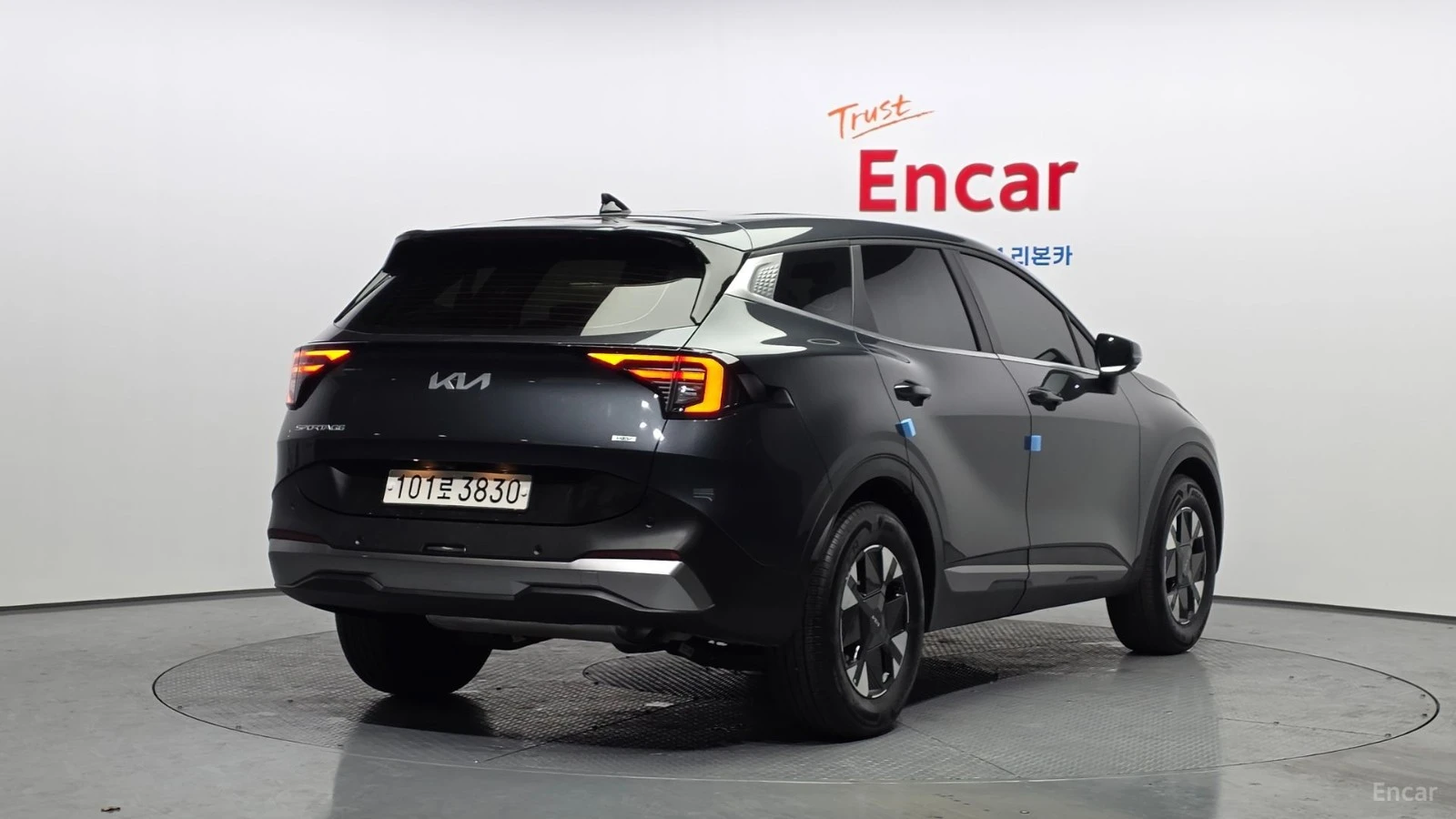 Kia Sportage DIGITAL* КАМЕРА* ОБДУХВАНЕ* ПОДГРЕВ* КОЖА* ПАНО, снимка 2 - Автомобили и джипове - 55586786
