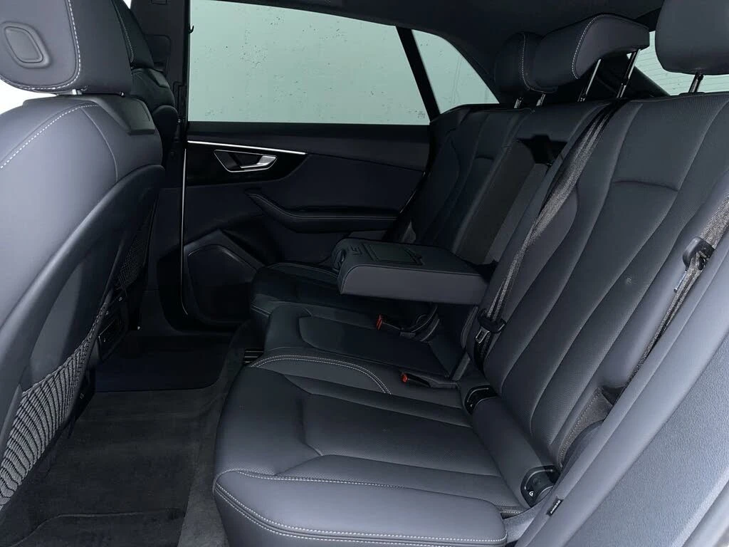Audi Q8 55TFSI* DISTRONIC* ОБДУХ* ПАНОРАМА* КРАЙНА ЦЕНА, снимка 15 - Автомобили и джипове - 56100973