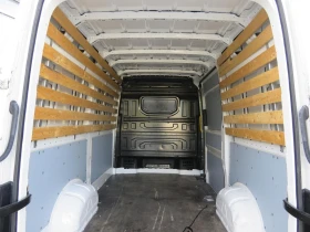 VW Crafter Furgon 30 SR NK 2.0 TDI PP, снимка 6