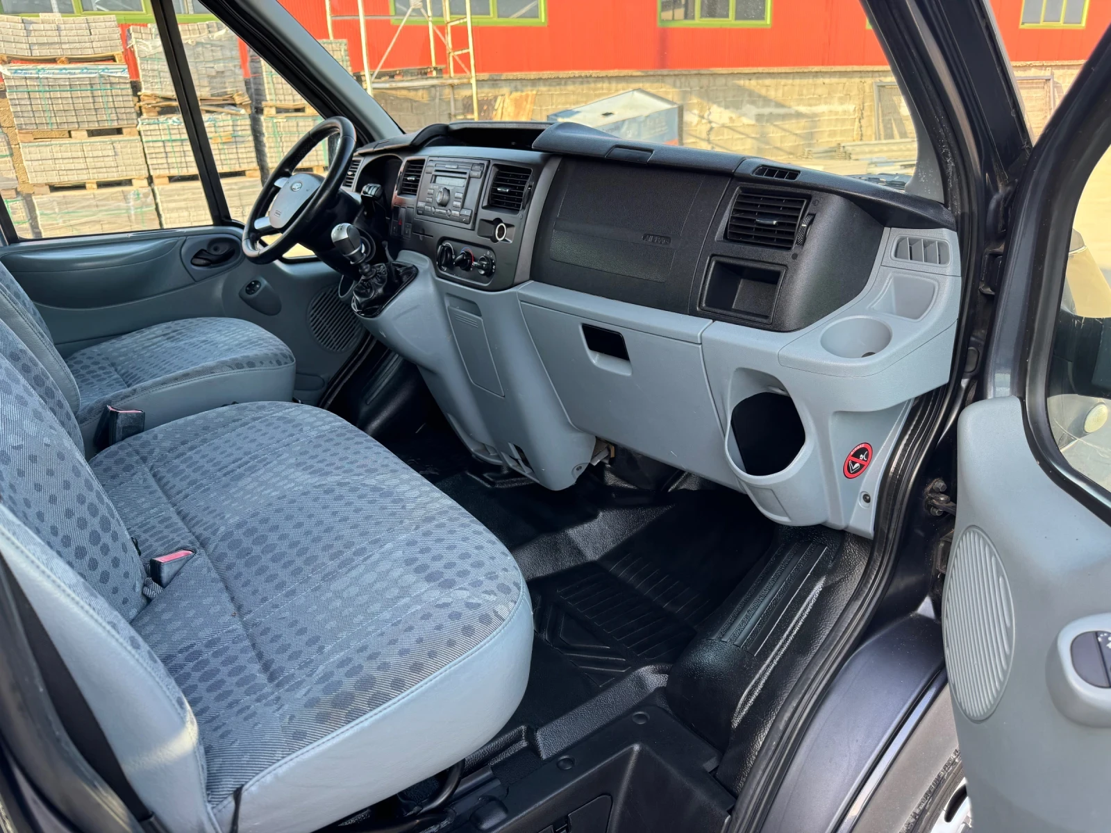 Ford Transit ЛИЗИНГ 8+ 1 КЛИМА, снимка 7 - Бусове и автобуси - 55645384