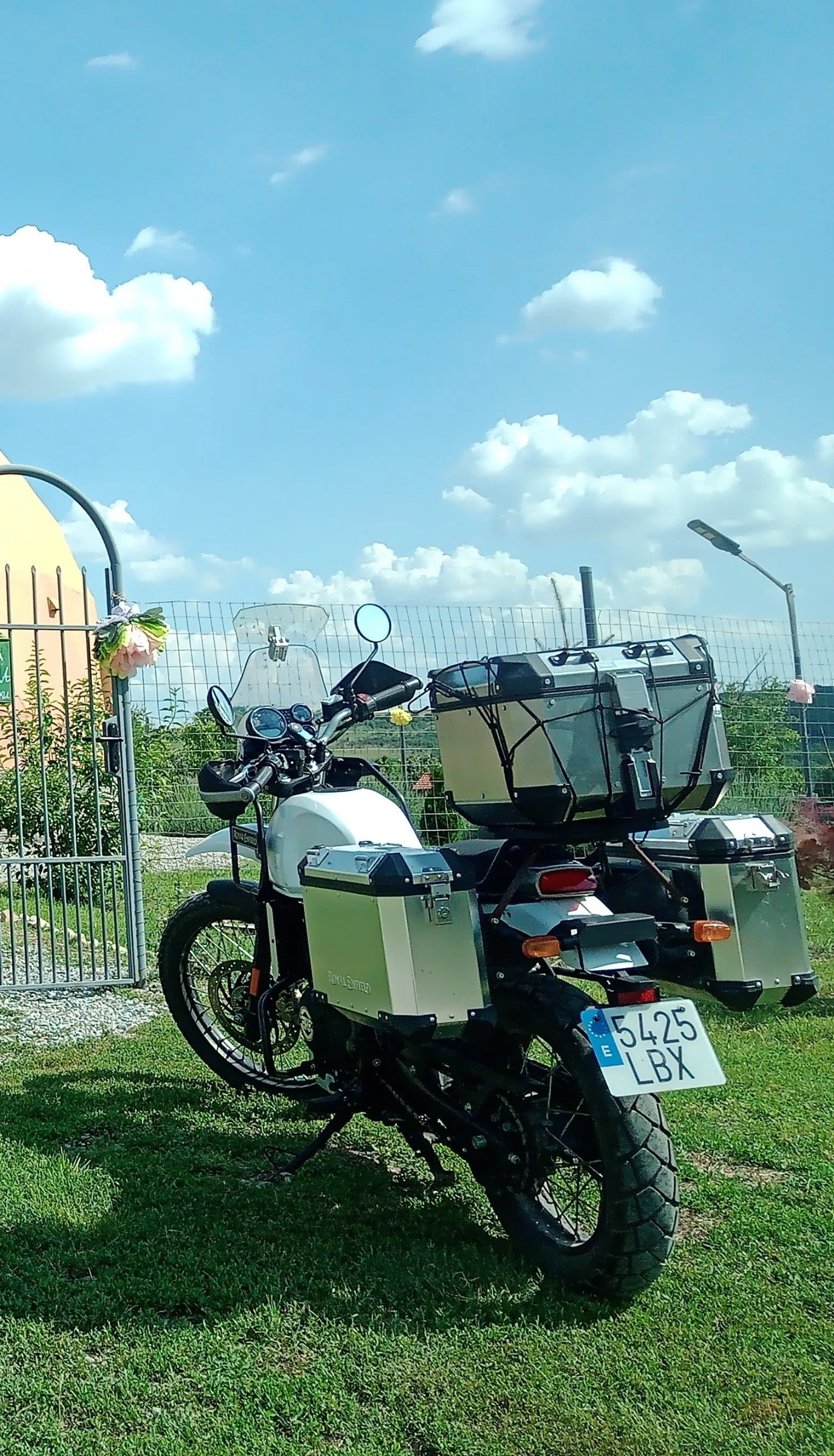 Royal Enfield Himalayan 411  - изображение 3