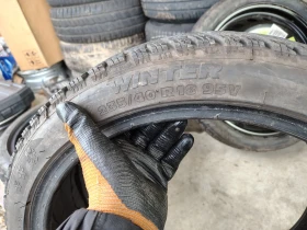 Гуми Зимни 235/40R18, снимка 5