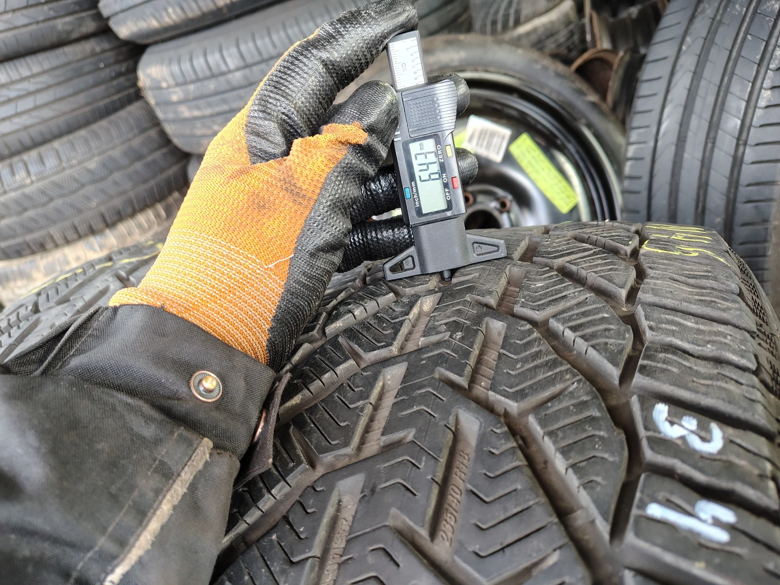  235/40R18 | Mobile.bg   3