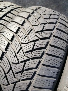 Гуми Зимни 215/65R16, снимка 6 - Гуми и джанти - 46755097