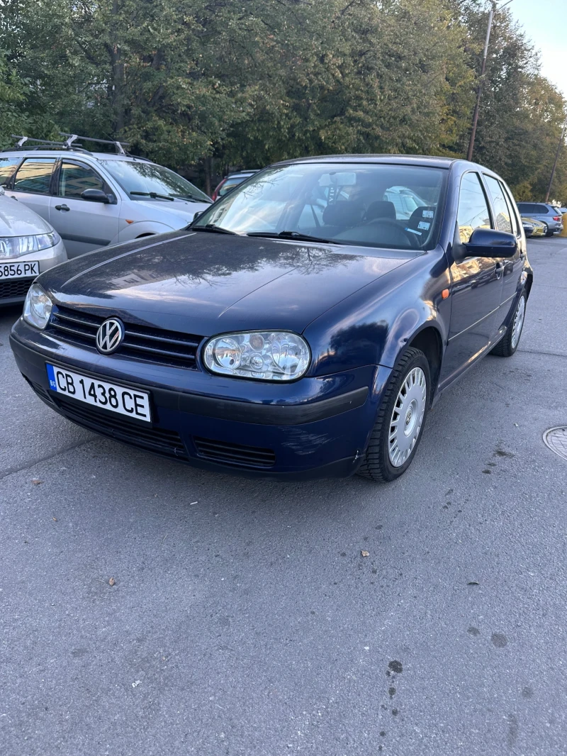 VW Golf, снимка 1 - Автомобили и джипове - 47749276