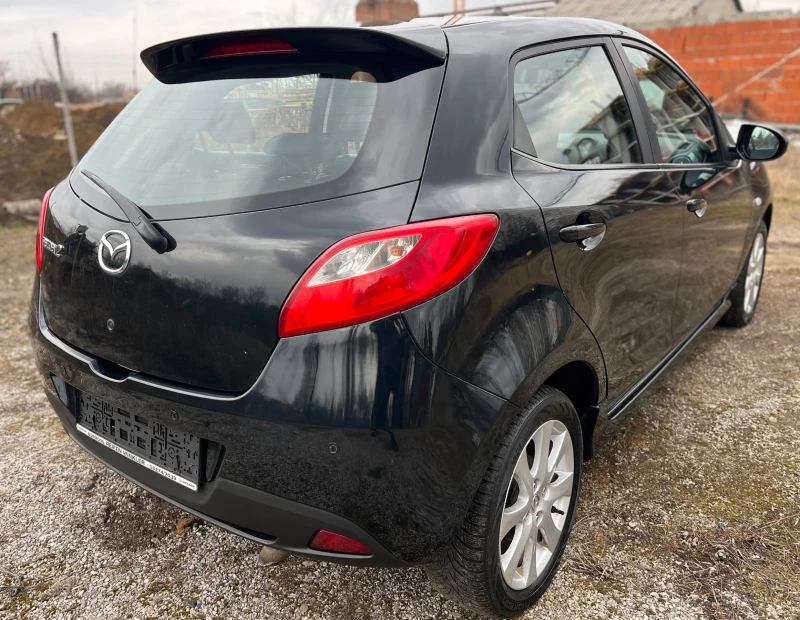 Mazda 2 1.6d Euro5b//2014г//Подгряване на седалките, снимка 5 - Автомобили и джипове - 49316891