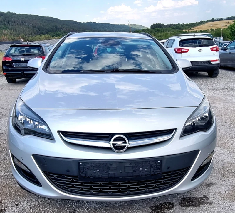 Opel Astra 1.4Т 120к.с., снимка 2 - Автомобили и джипове - 51119840