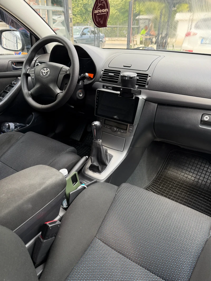 Toyota Avensis, снимка 6 - Автомобили и джипове - 51437293