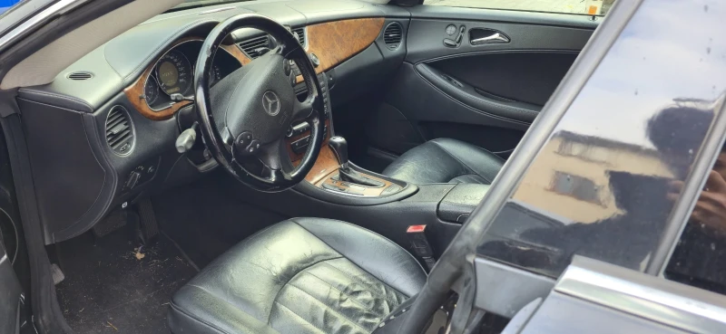 Mercedes-Benz CLS 320, снимка 5 - Автомобили и джипове - 52367668