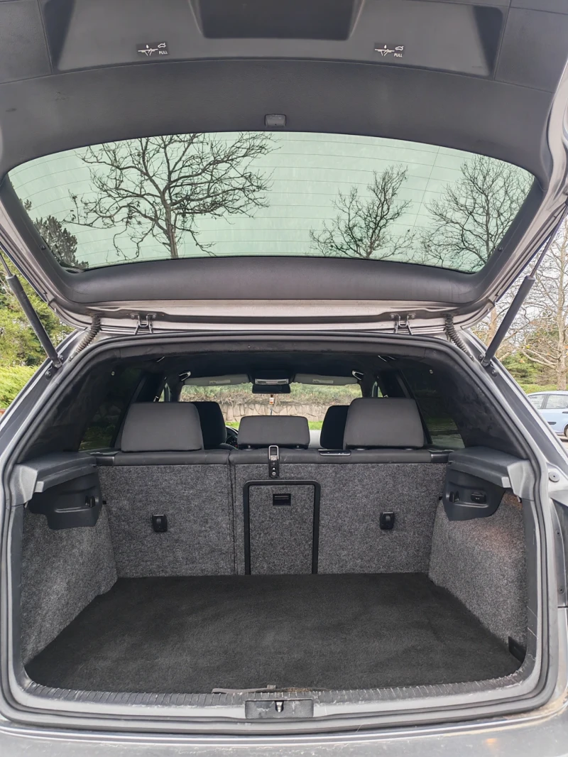 VW Golf 2.5 бензин, снимка 13 - Автомобили и джипове - 52683148