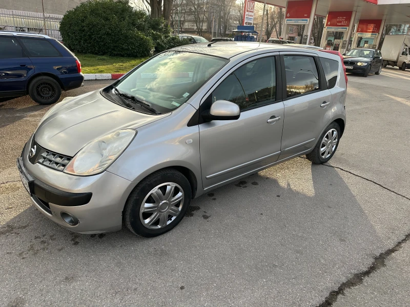 Nissan Note 1.6i Automatic с АГУ, снимка 3 - Автомобили и джипове - 53032514