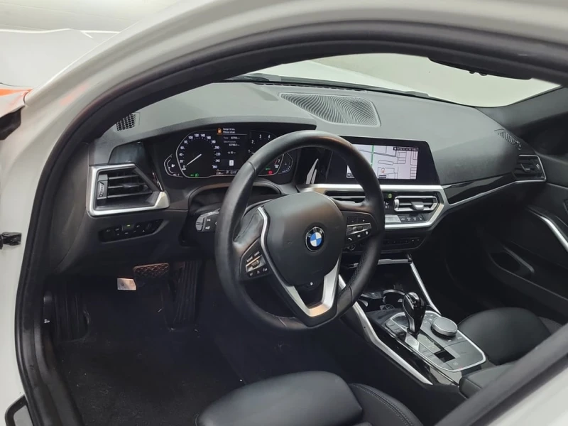 BMW 330 * 330I XDRIVE * CARFAX * БЕЗ ПЪРВОНАЧАЛНА ВНОСКА, снимка 10 - Автомобили и джипове - 53089315