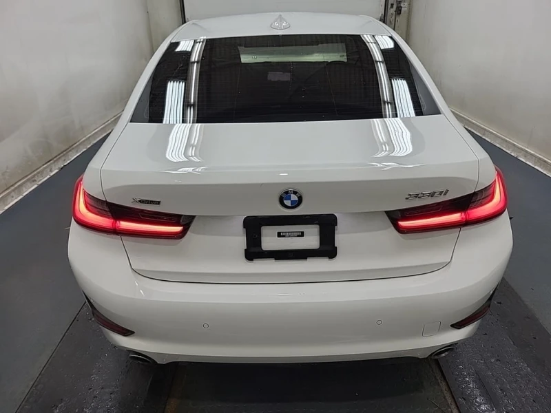 BMW 330 * 330I XDRIVE * CARFAX * БЕЗ ПЪРВОНАЧАЛНА ВНОСКА, снимка 7 - Автомобили и джипове - 53089315