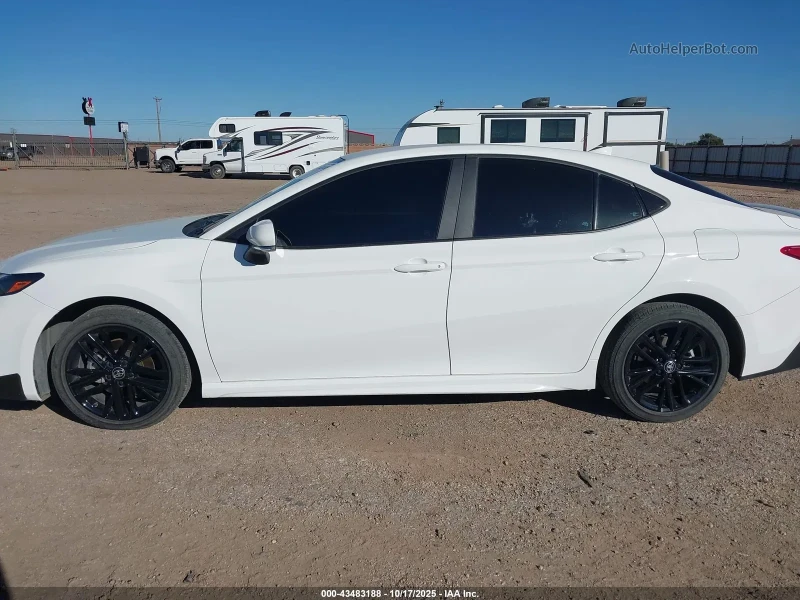 Toyota Camry Luxury* Hybrid* 4WD * НОВА* Крайна цена до БГ, снимка 9 - Автомобили и джипове - 53144824