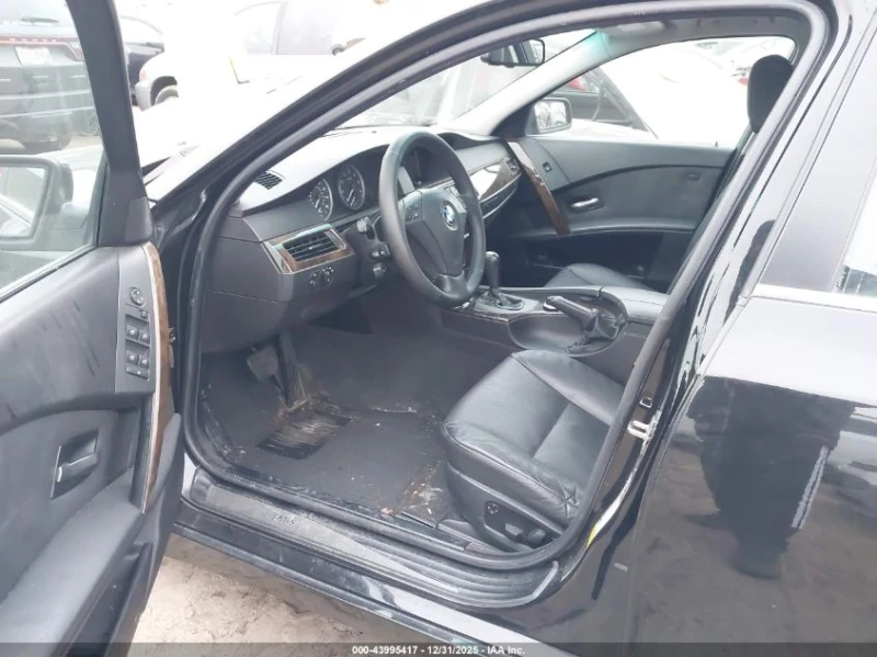 BMW 525 3.0L I-6 DOHC, VVT, 215HP All Wheel Drive, снимка 6 - Автомобили и джипове - 53203916