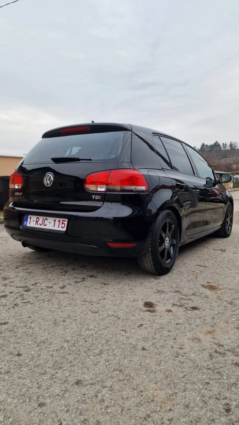 VW Golf 1.6 TDI 105кс Клима, снимка 4 - Автомобили и джипове - 53275255