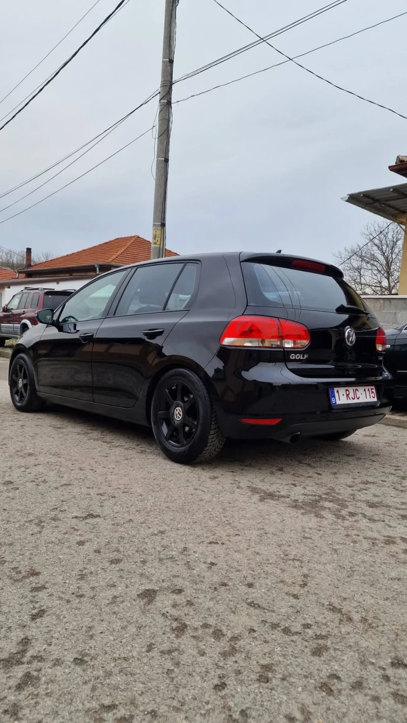 VW Golf 1.6 TDI 105кс Клима, снимка 3 - Автомобили и джипове - 53275255