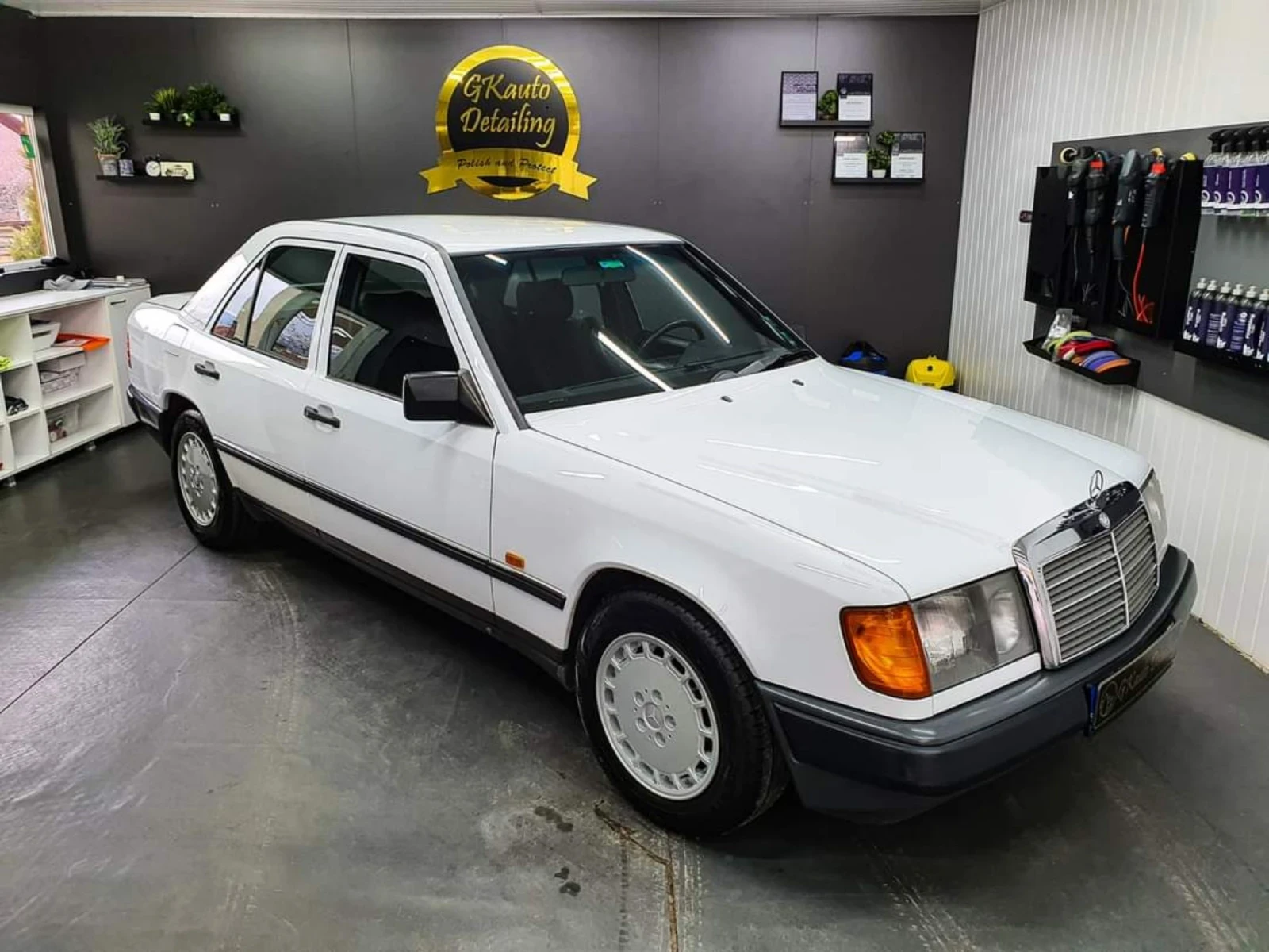 Mercedes-Benz 124, снимка 1