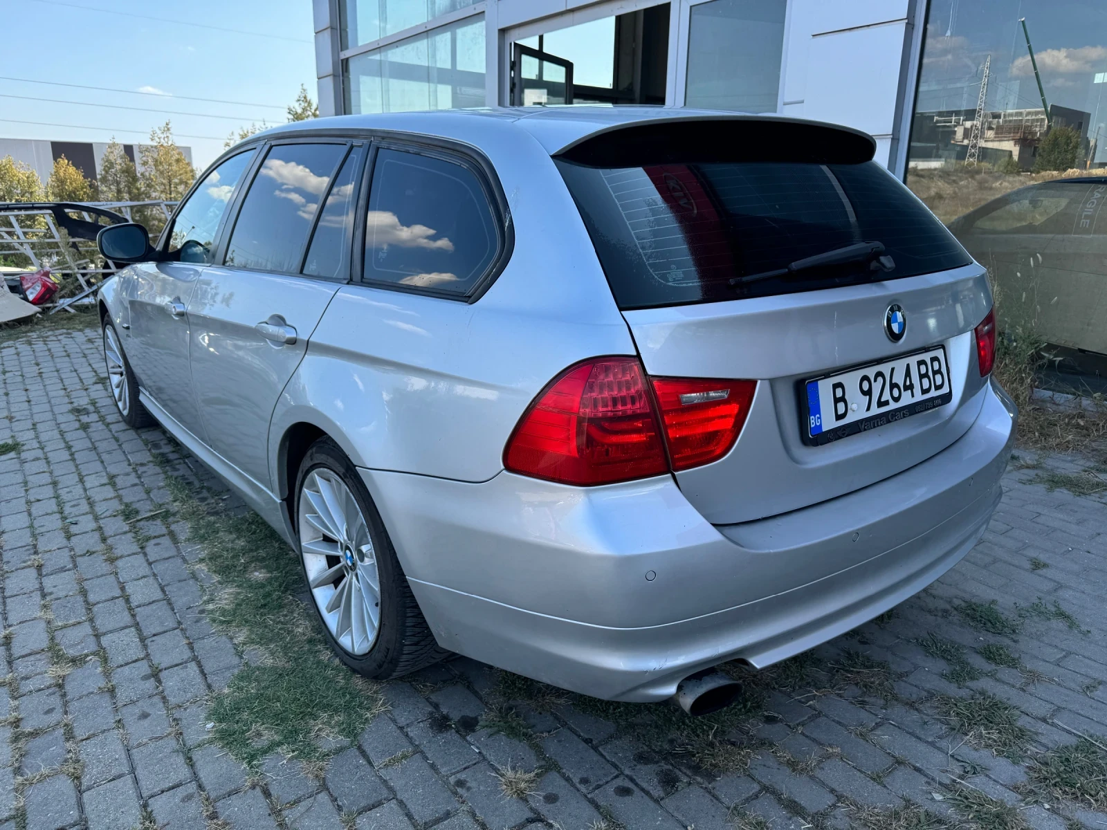 BMW 320 Facelift Xdrive - изображение 4