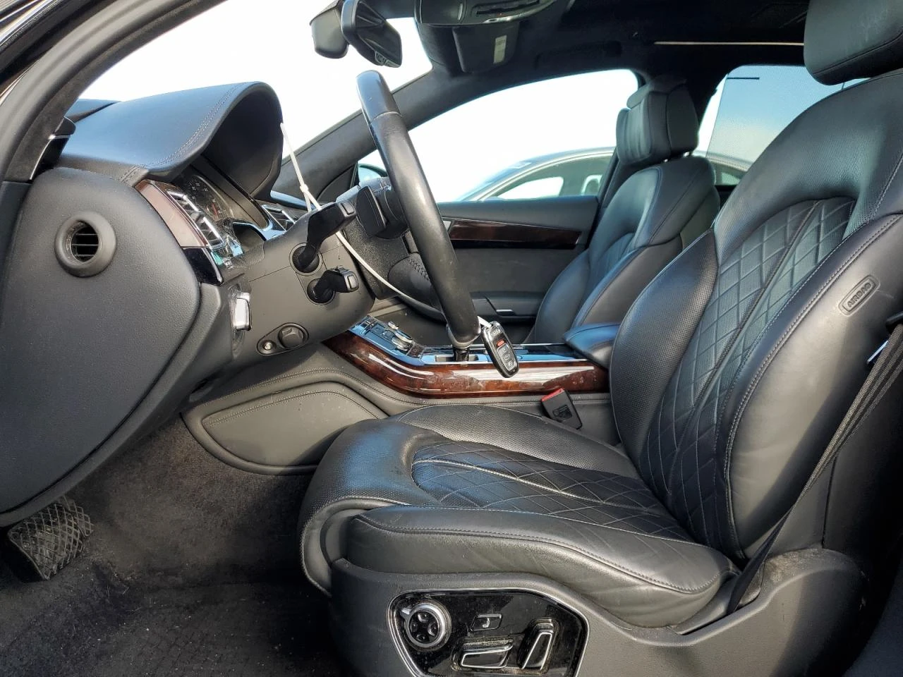 Audi A8 L QUATTRO 4.0T SPORT* MATRIX* HEAD UP* МАСАЖ* КАМ - изображение 7