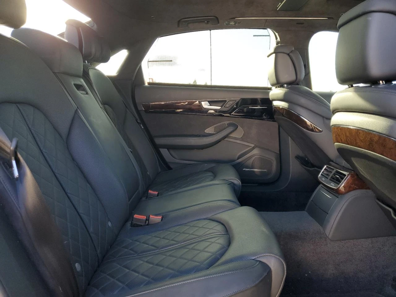 Audi A8 L QUATTRO 4.0T SPORT* MATRIX* HEAD UP* МАСАЖ* КАМ - изображение 10