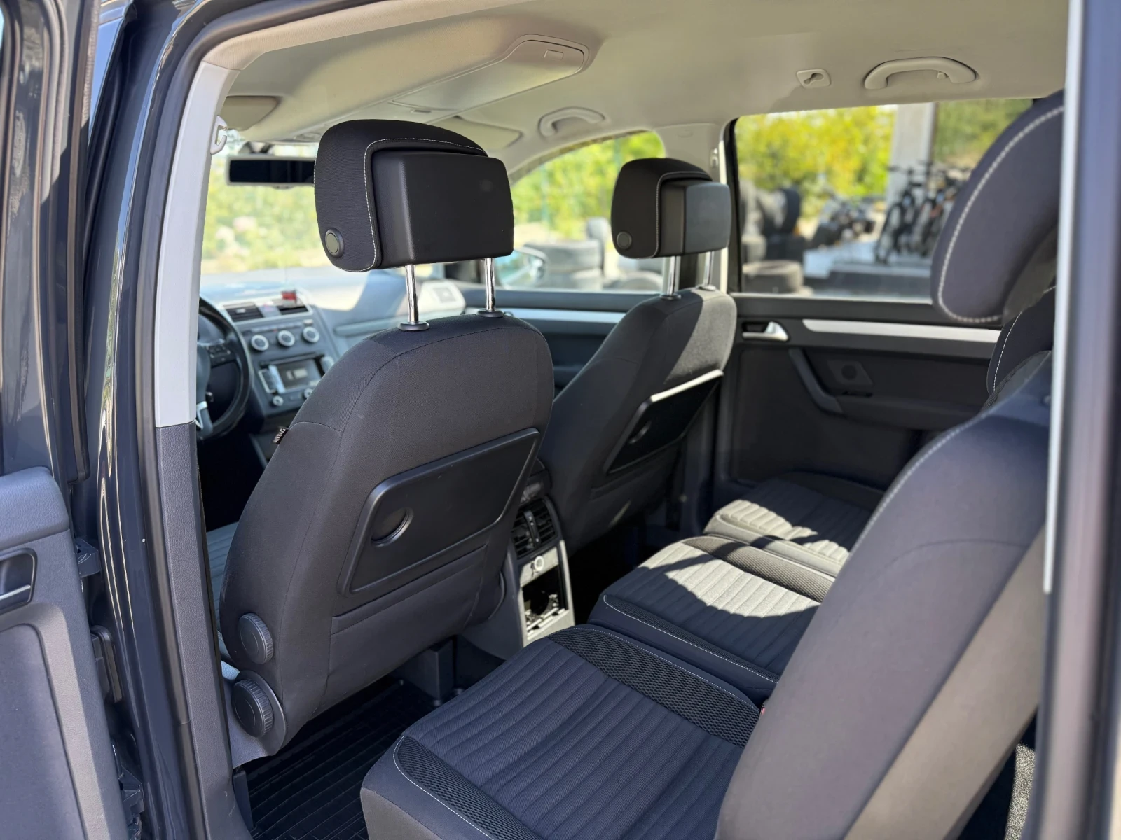 VW Touran CUP 2.0 TDI DSG! - изображение 10