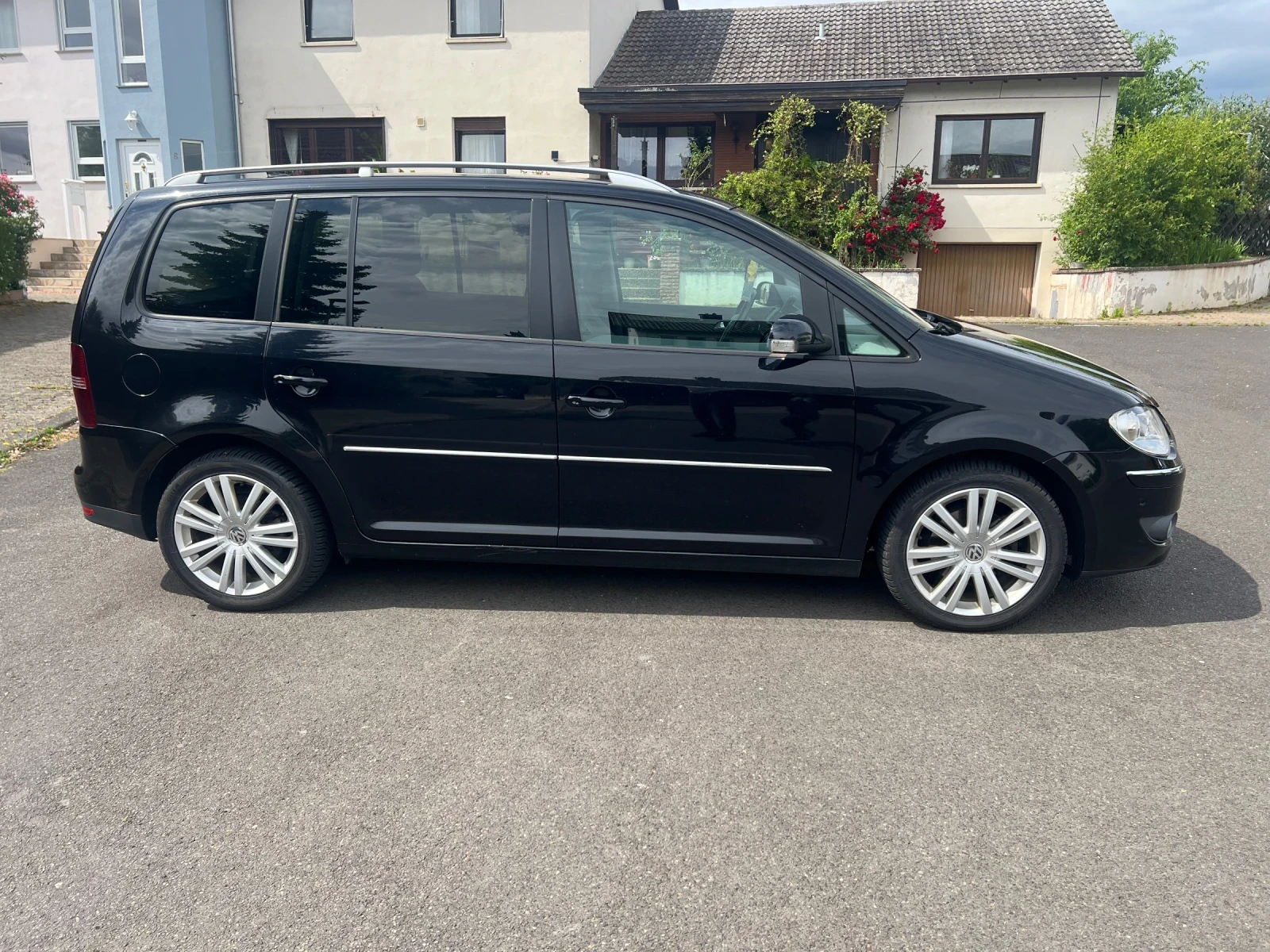 VW Touran 2.0 tdi  - изображение 4