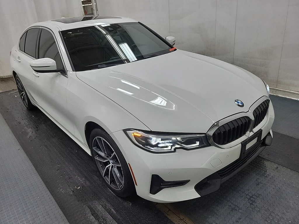 BMW 330 * 330I XDRIVE * CARFAX * БЕЗ ПЪРВОНАЧАЛНА ВНОСКА - изображение 2