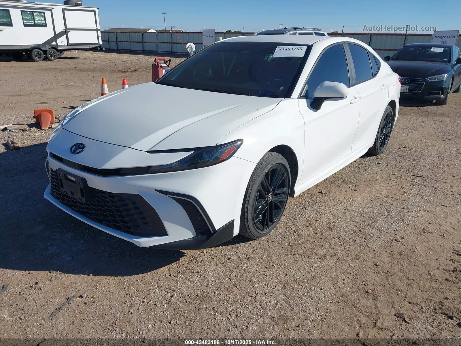 Toyota Camry Luxury* Hybrid* 4WD * НОВА* Крайна цена до БГ - изображение 2