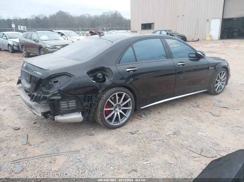 Mercedes-Benz S 63 AMG  С РЕГИСТРАЦИЯ & АВТО КРЕДИТ , снимка 4 - Автомобили и джипове - 54031018