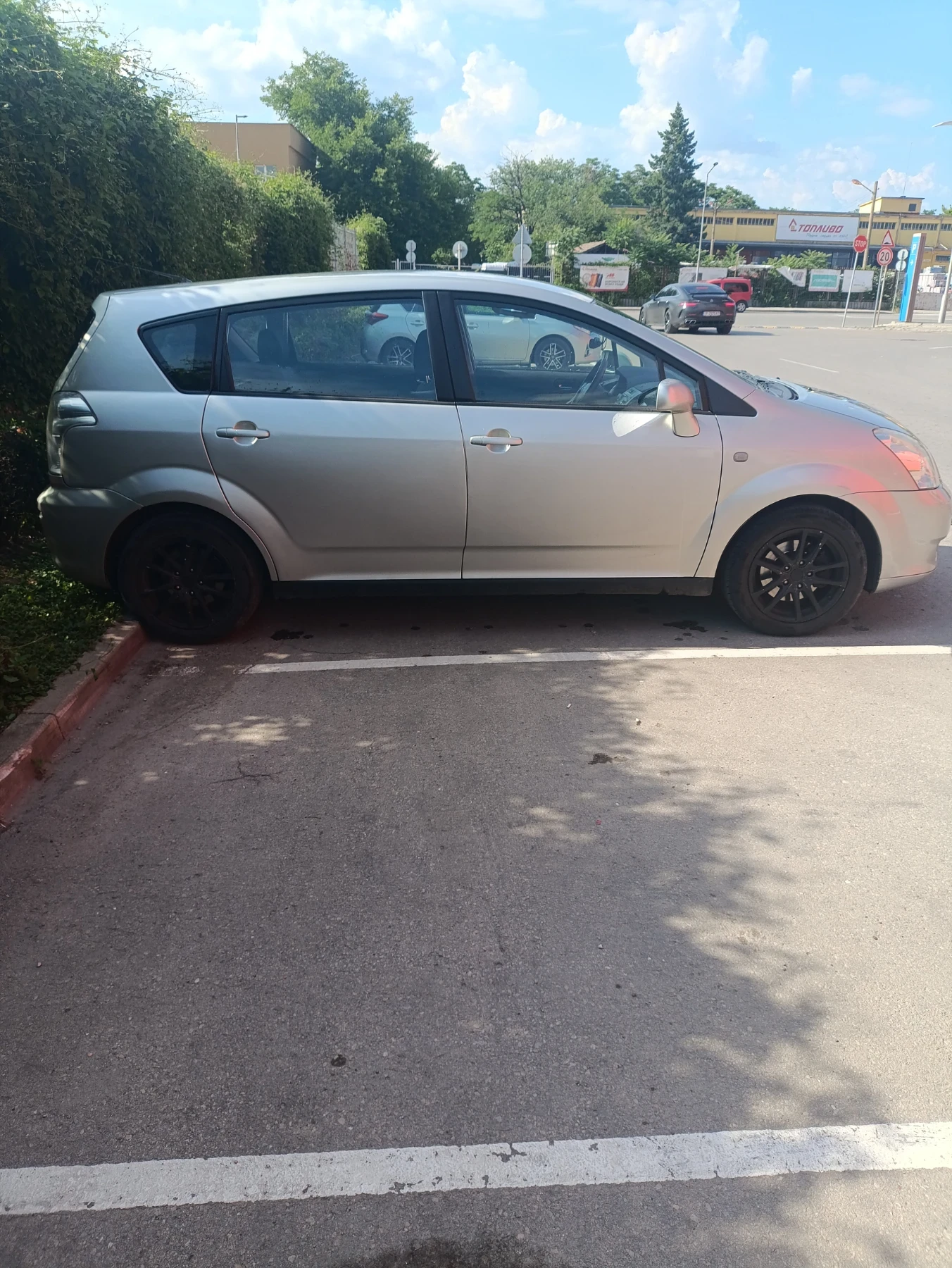Toyota Corolla Verso, снимка 3 - Автомобили и джипове - 54870314