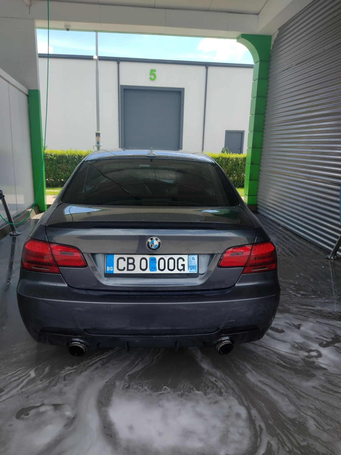 BMW 335 335xi