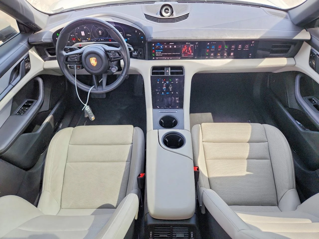 Porsche Taycan 4S, снимка 8 - Автомобили и джипове - 55393727