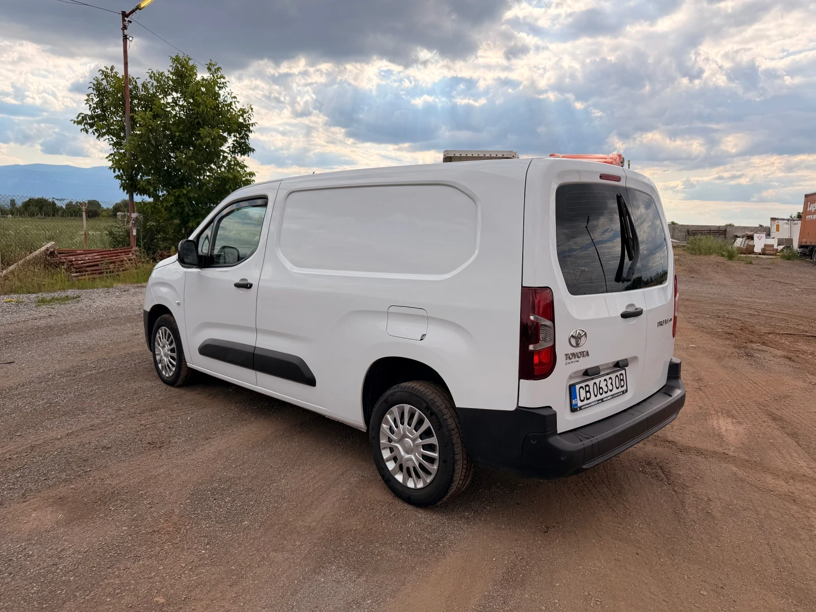 Toyota Proace City Дълга база, снимка 2 - Автомобили и джипове - 55403583