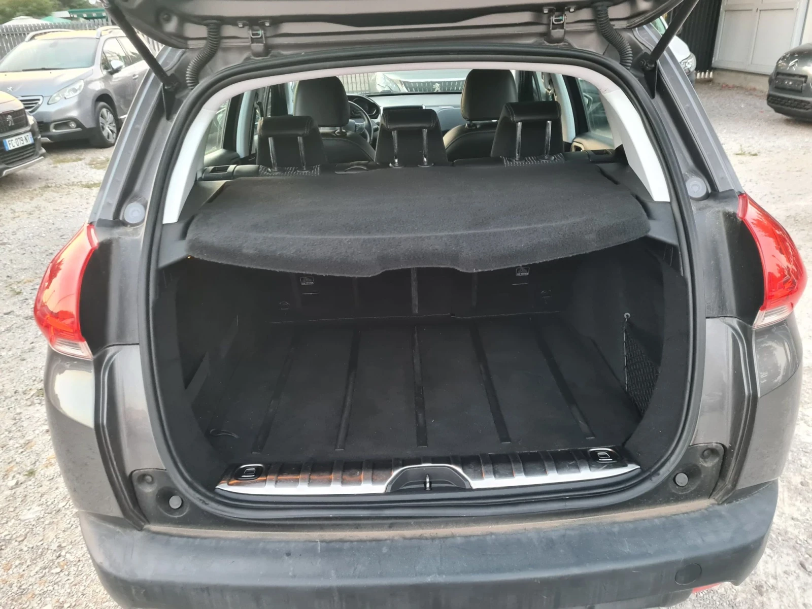 Peugeot 2008 1.6i 16V 120p.s ALLURE , снимка 12 - Автомобили и джипове - 55647624